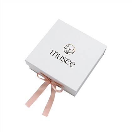 Custom Magnetic Boxes Wholesale